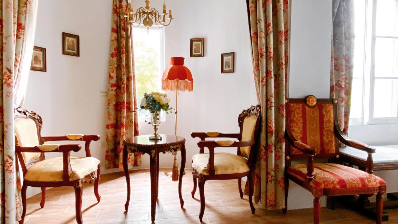法國小古堡- 包棟-Chateau De France Уцзє Екстер'єр фото