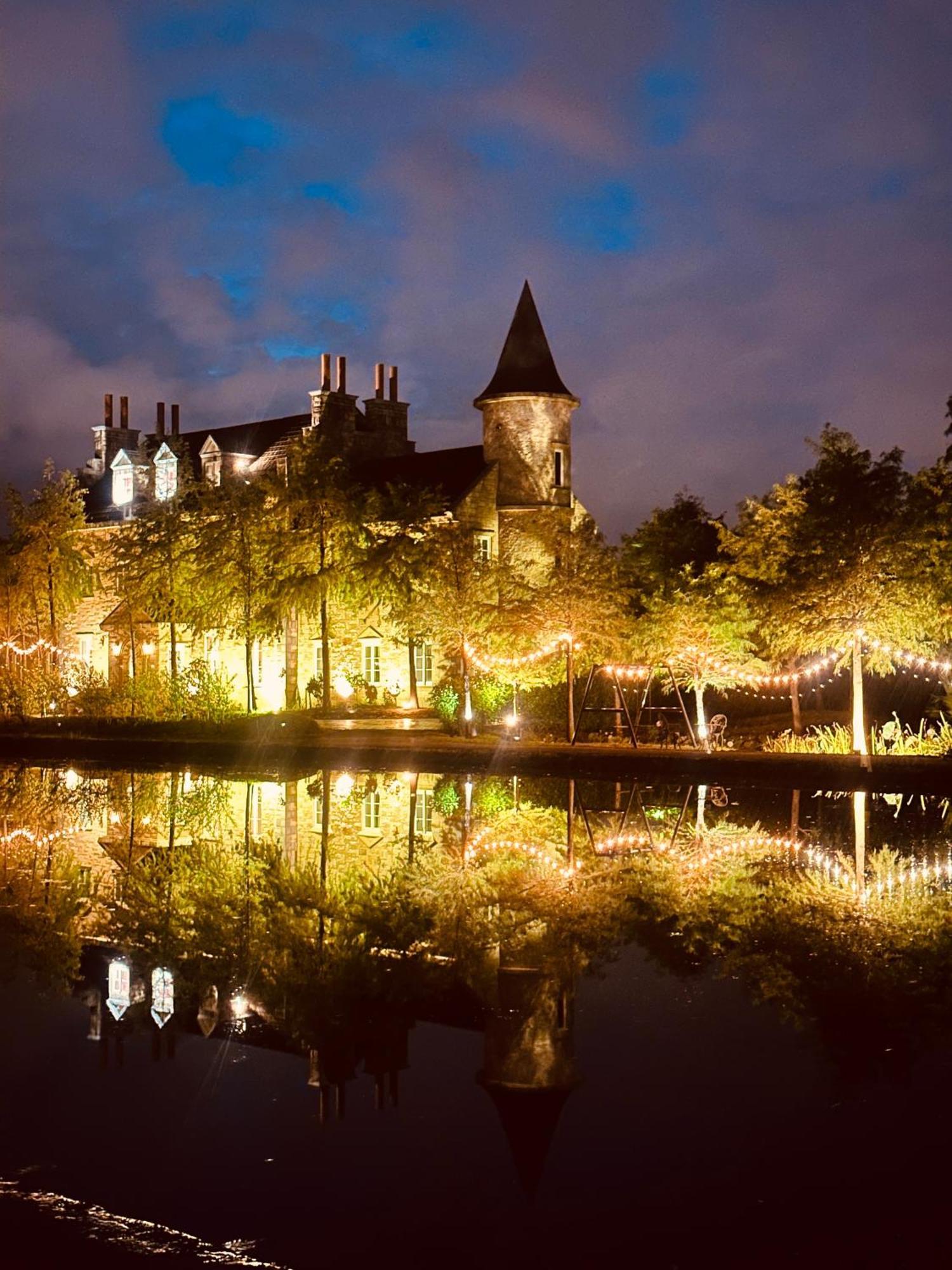 法國小古堡- 包棟-Chateau De France Уцзє Екстер'єр фото