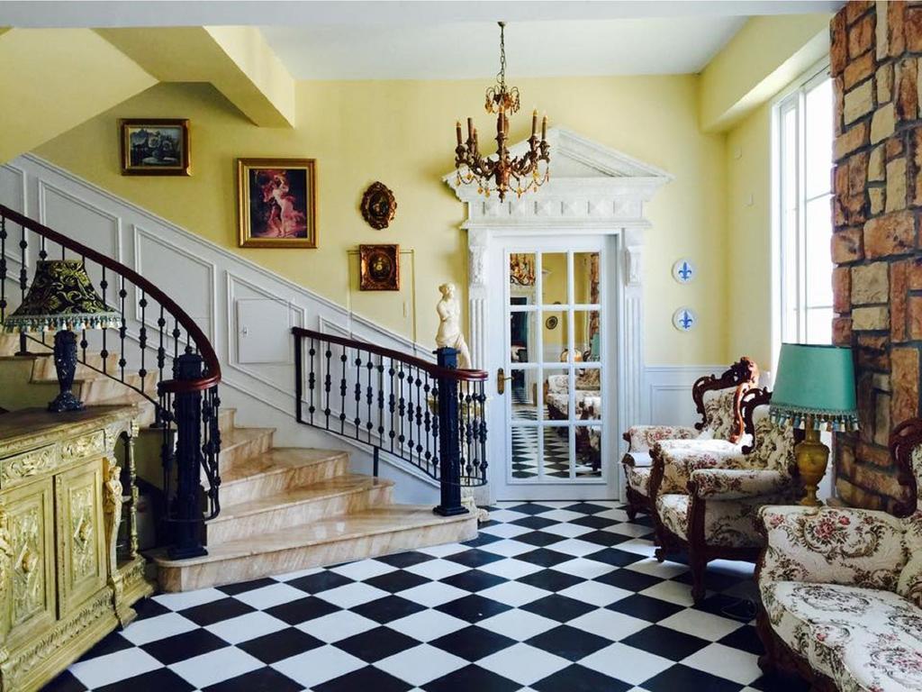 法國小古堡- 包棟-Chateau De France Уцзє Екстер'єр фото
