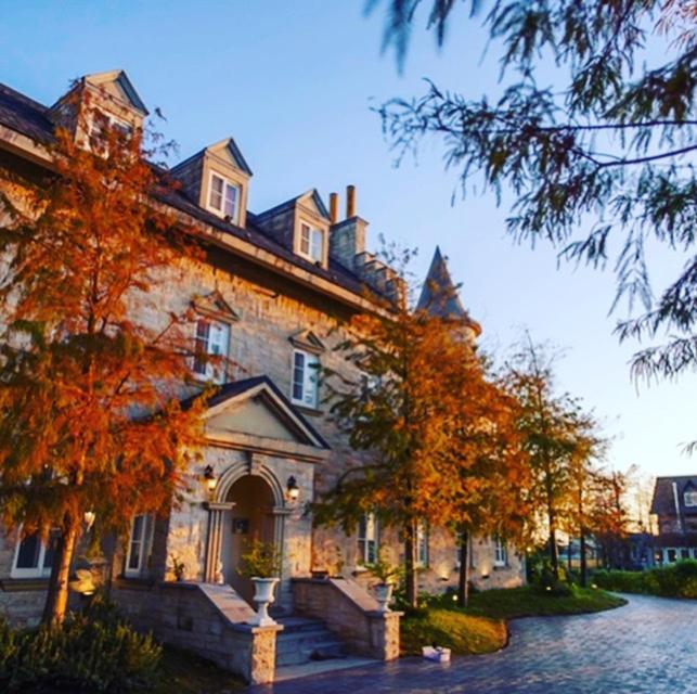 法國小古堡- 包棟-Chateau De France Уцзє Екстер'єр фото